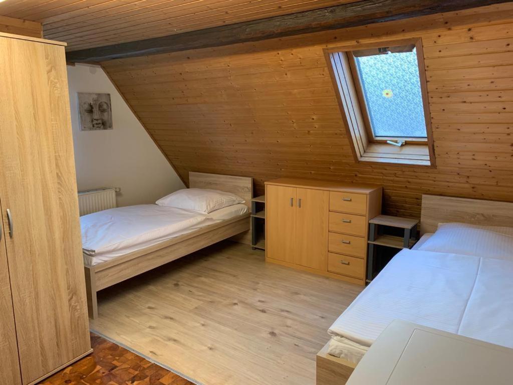 Ab Apartment Objekt 122 Ebersbach an der Fils Luaran gambar