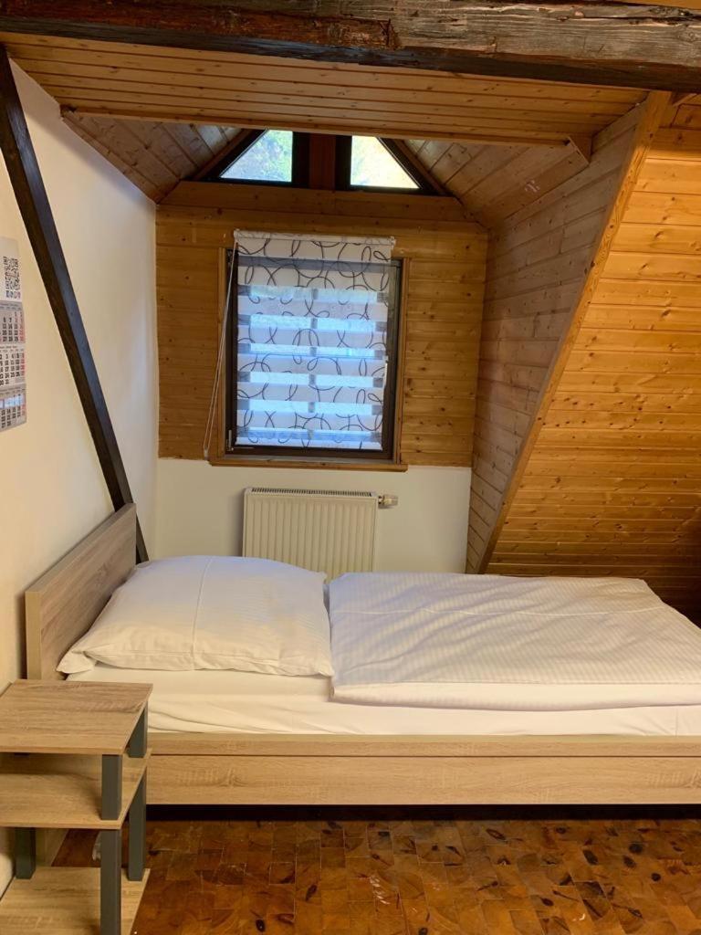 Ab Apartment Objekt 122 Ebersbach an der Fils Luaran gambar