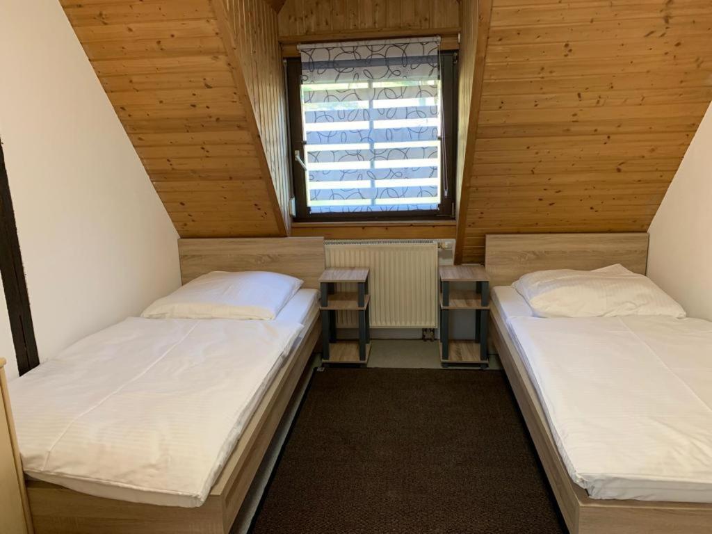 Ab Apartment Objekt 122 Ebersbach an der Fils Luaran gambar